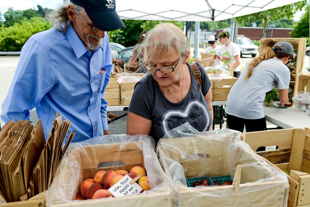 20150731rldFarmFoodsTruck03-2