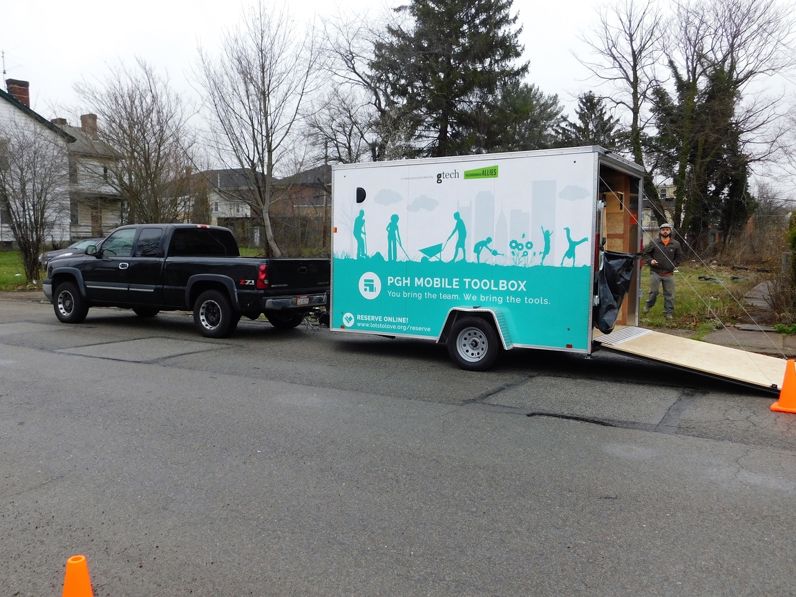 The Pgh Mobile Toolbox Rolls to Larimer for It’s First Job!